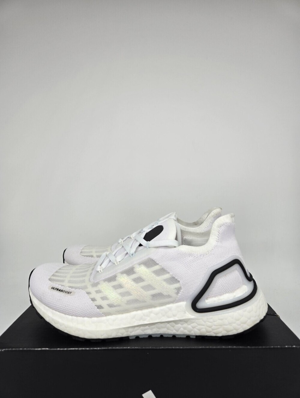 Adidas Women's Ultraboost Summer.RDY FY3473 White Black Running Shoes Size 5.5